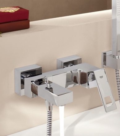 Grohe Eurocube egykaros kádcsaptelep zuhanyváltóval, króm 23140000