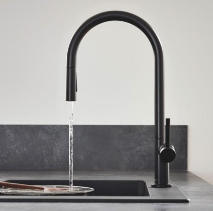 Hansgrohe Talis M54 matt fekete konyhai csaptelep 210, kihúzható zuhanyfejjel 72800670