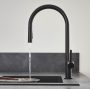 Hansgrohe Talis M54 matt fekete konyhai csaptelep 210, kihúzható zuhanyfejjel 72800670